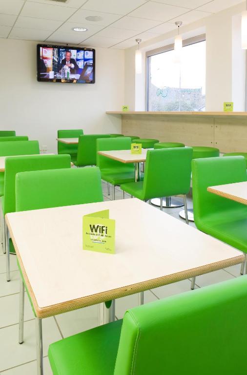 Ibis Budget Newport Zewnętrze zdjęcie