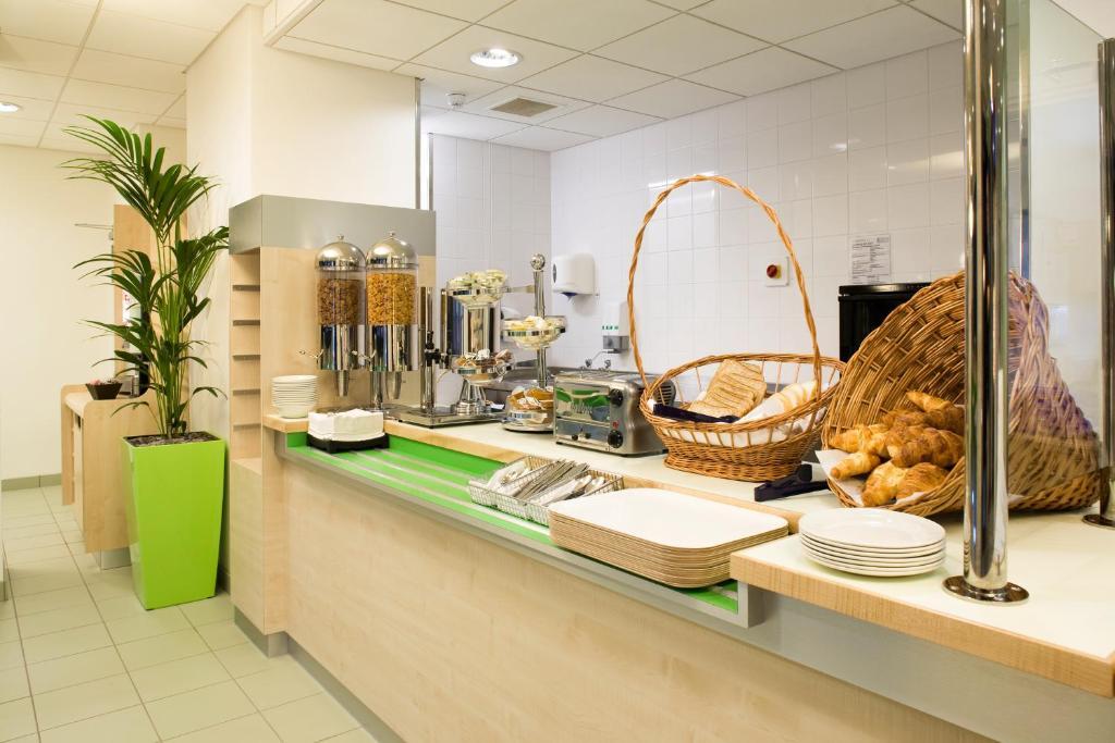 Ibis Budget Newport Zewnętrze zdjęcie